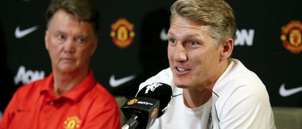 Zwei, die sich verstehen. Bastian Schweinsteiger (rechts) und Trainer Louis van Gaal.