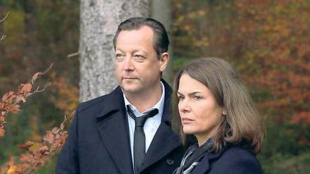 Gespenster. Hanns von Meuffels (Matthias Brandt) und seine neue Kollegin Constanze Hermann (Barbara Auer) ermitteln im bizarren Mordfall an einer Unternehmerin.