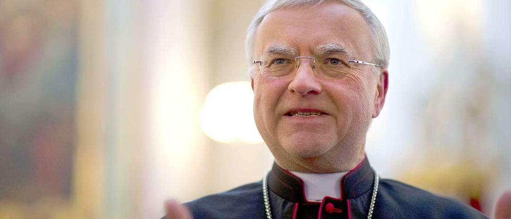 Heiner Koch wo er sich wohlfühlt: In der Kirche.
