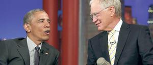 Der Thron steht rechts. Selbst US-Präsident Barack Obama (links) wirkte bei seinem Besuch in der Late-Show von David Letterman verkleinert. Foto: Reuters