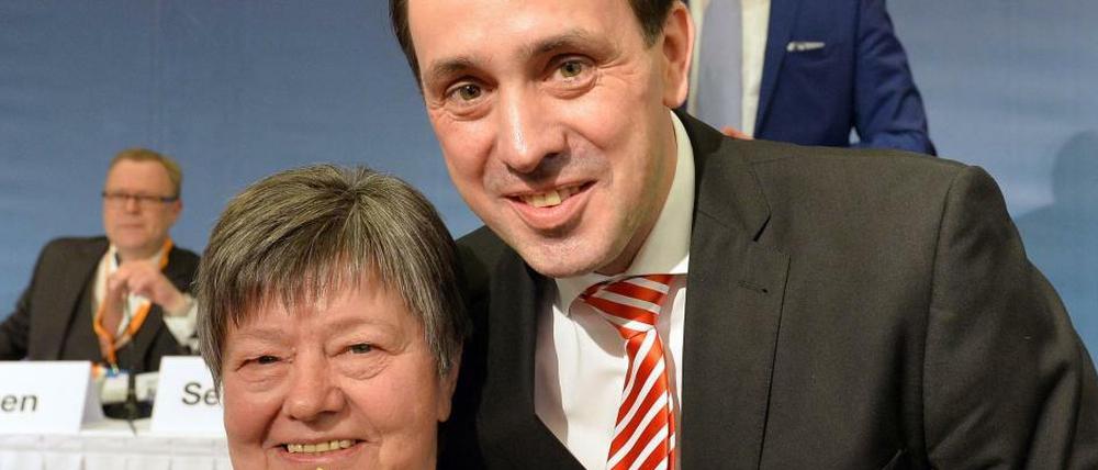 Mutti war auch da. Ingo Senftleben mit stolzer Hannelore.