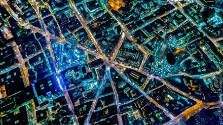 Gestochen scharf. Für seine Bilder benutzt Vincent Laforet nur die besten Kamera-Linsen. So kann er auch bei Nacht klare Bilder machen. Hier: Die Londoner Innenstadt 