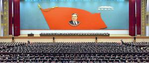 Wer ist verantwortlich für die Scheiß-Stimmung auf der Jahreshauptversammlung des FC Bayern Pjöngjang?