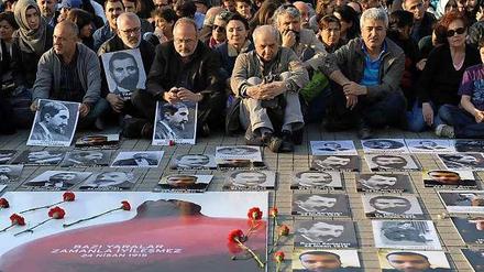 Jedes Jahr erinnern Armenier wie hier in Istanbul an den Völkermord, der 1915 begann.