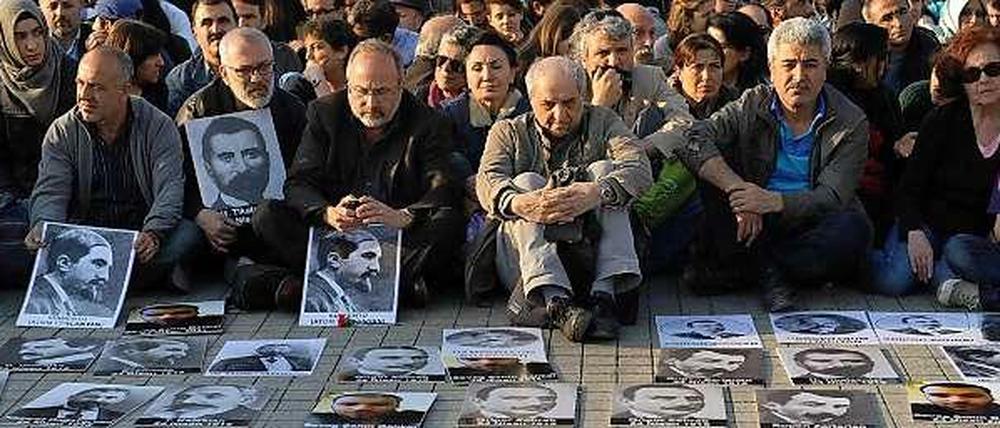 Jedes Jahr erinnern Armenier wie hier in Istanbul an den Völkermord, der 1915 begann.