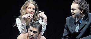 Unter Beobachtung: Szene aus "OHIO I" an der Deutschen Oper.