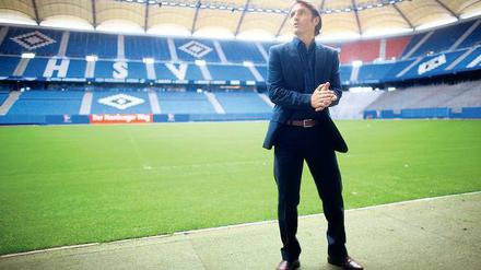 Das kenne ich doch schon hier. Richtig, vor fünf Jahren war für Bruno Labbadia nach einem 1:5 gegen Hoffenheim in Hamburg allerdings abrupt Schluss. 