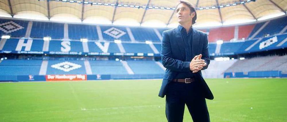 Das kenne ich doch schon hier. Richtig, vor fünf Jahren war für Bruno Labbadia nach einem 1:5 gegen Hoffenheim in Hamburg allerdings abrupt Schluss.