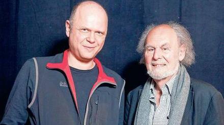 Hausinterne Lösung. Grips-Gründer Volker Ludwig (r.) beruft den Grips-Theaterpädagogen Philipp Harpain zum neuen künstlerischen Leiter des Kinder- und Jugendtheaters. 