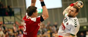 Berlins Pavel Horak (rechts) traf viermal gegen Friesenheim.