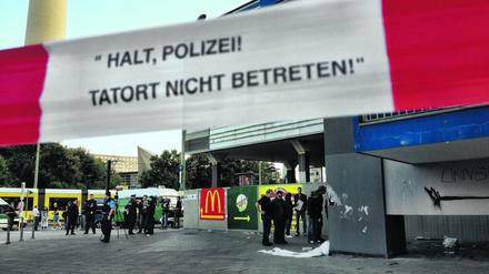 Tatort Alexanderplatz. Hier geschah die Tat. Links ist der Fernsehturm zu sehen.