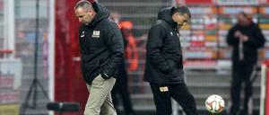 Getrennte Wege: Trainer Norbert Düwel (l.) wechselte beim 1. FC Union zuletzt nicht nur auf der Torhüterposition, sondern tauscht nun auch den Torwarttrainer aus. Holger Bahra (r.) wurde bis zum Saisonende beurlaubt.
