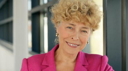 Als Forscherin ist die Professorin für Politikwissenschaft Gesine Schwan viel in der Welt herumgekommen. Wenn sie über Nikolassee spricht, hat sie ein entspanntes Lächeln auf den Lippen, als wolle sie damit unterstreichen: Es ist gut, Wurzeln im Leben zu haben; eine Heimat. 