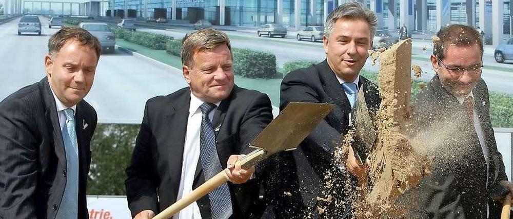 Spatenstich zum Großflughafen BBI (später BER) von Berlin. Mit Rainer Schwarz, Hartmut Mehdorn, Klaus Wowereit und Matthias Platzeck (von links).