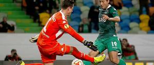 Sicherte Wolfsburg den Achtelfinaleinzug: Diego Benaglio (li.).