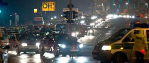 Am Samstagabend droht in Berlin an vielen Orten ein Verkehrschaos.