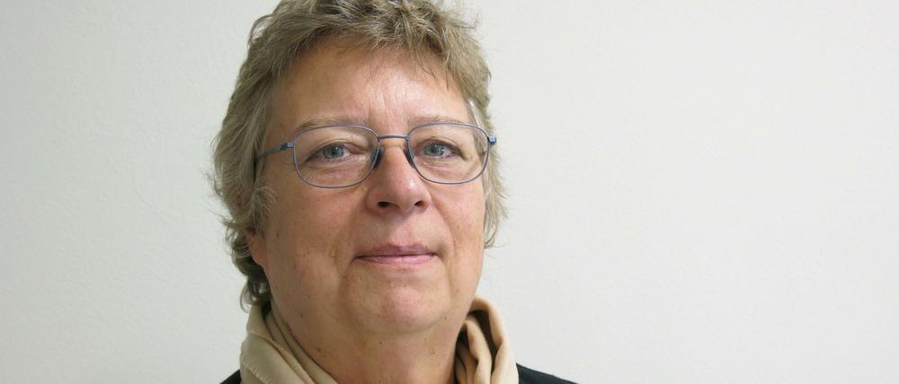 Ruby Mattig-Krone, 59, ist als ehrenamtliche Qualitätsbeauftragte der Bildungsverwaltung Ansprechpartnerin für Eltern und Schüler. Sie hat drei Söhne und war etwa 20 Jahre lang als Elternvertreterin aktiv.
