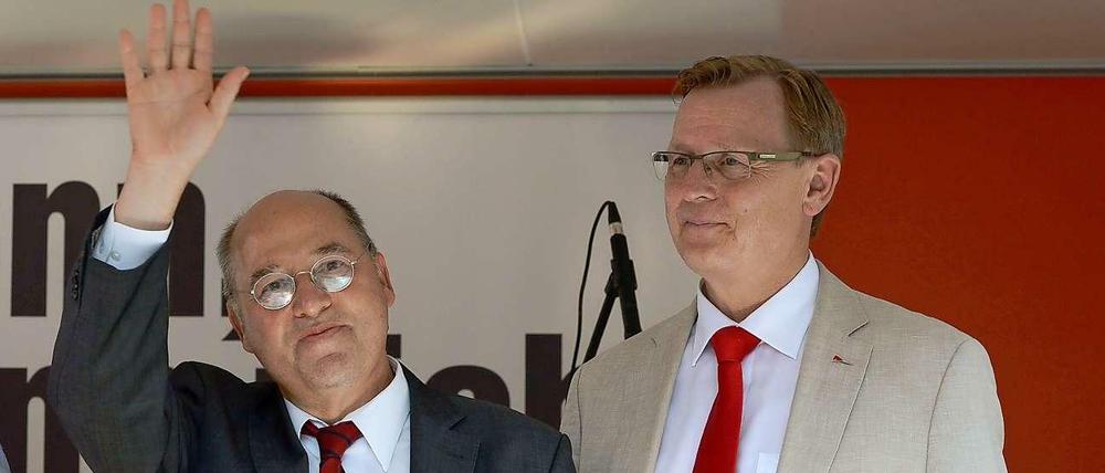Der Fraktionsvorsitzende Gregor Gysi wurde auf der Bundestagstoilette von Israel-Kritikern bedrängt.