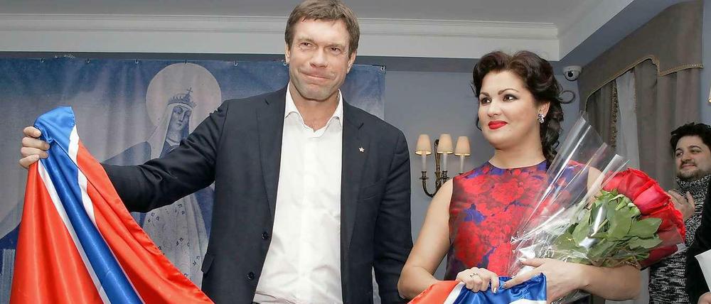 Anna Netrebko und Oleg Tsaryov am Montag in St. Petersburg.