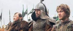In einer fremden Welt: Der Streamingdienst Netflix hat die Abenteuer des Entdeckers Marco Polo (Lorenzo Richelmy, r.) für 90 Millionen Dollar als Serie verfilmt.
