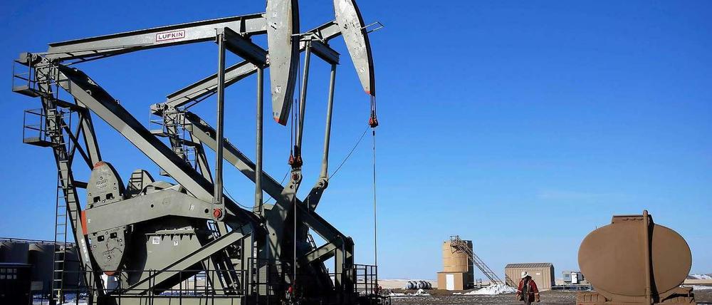 Kein gutes Geschäft mehr. Die USA, hier eine Förderstation in North Dakota, sind zwar weltgrößter Ölförderer - doch angesichts der Preise lohnt sich der Aufwand oft nicht mehr.