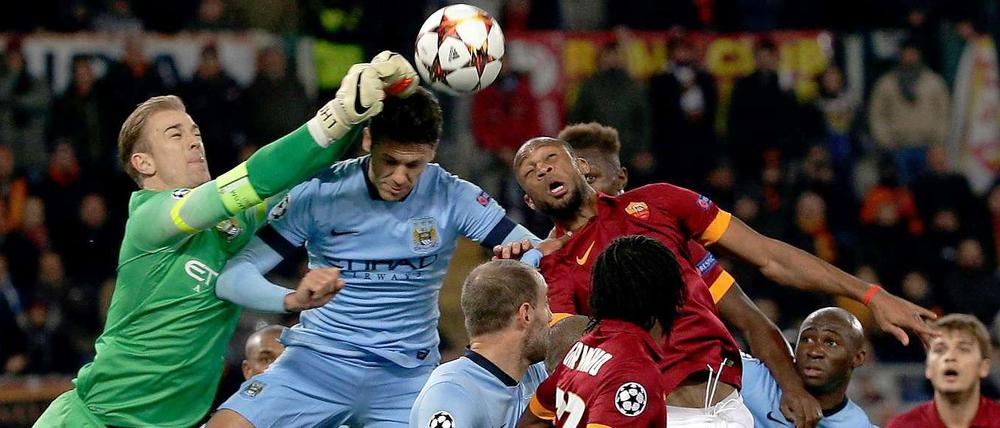 Durchgeboxt. Manchester City steht nach einem 2:0 beim AS Rom im Achtelfinale.
