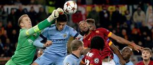 Durchgeboxt. Manchester City steht nach einem 2:0 beim AS Rom im Achtelfinale.