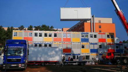 Container des Anstoßes: Hier sollen in Kürze in Berlin-Köpenick insgesamt 400 Flüchtlingen untergebracht werden.