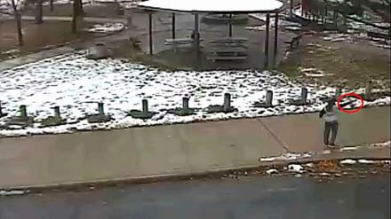 Das Überwachungsvideo aus dem Park wurde von der Polizei Cleveland veröffentlicht. 