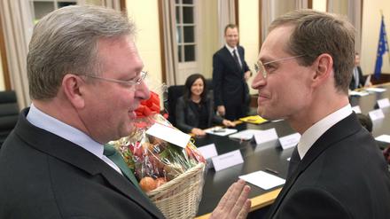 Eingespieltes Team: Der neue Regierungschef Michael Müller und CDU-Chef Frank Henkel kennen sich aus der jahrelangen Zusammenarbeit als Senatoren.
