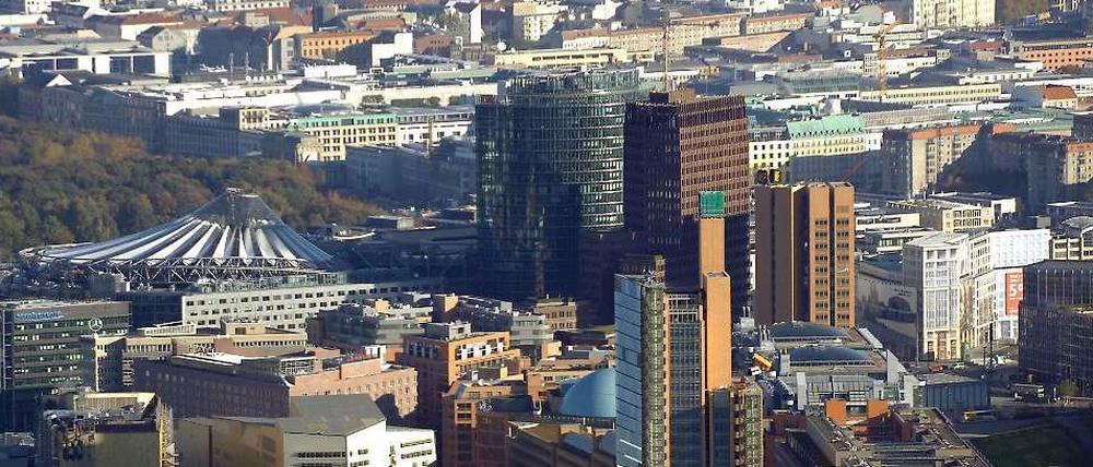 Mein Platz. Anleger können über Offene Fonds im Immobilienmarkt investieren. In der Vergangenheit haben diese Fonds das Geld zum Beispiel am Potsdamer Platz angelegt.