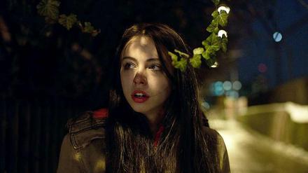 Luna Mijovic spielt die Prostituierte Mia. 