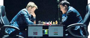 Denken ohne Pause. Magnus Carlsen (links) und Viswanathan Anand bei der Schach-Wm in Sotschi.