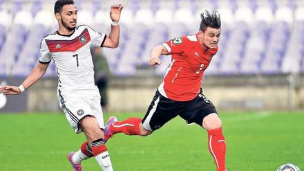 Hany Mukhtar (l.) darf bei der U 19 regelmäßig spielen.