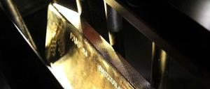 Die Deutschen legen ihr Geld gern sicher an. Es muss nicht immer Gold sein, aber das Risiko bei Aktien scheuen viele doch sehr.