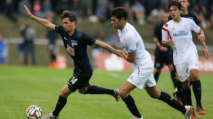 Valentin Stocker (links).