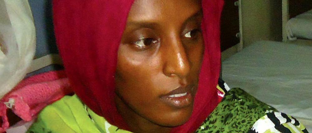 Mariam I. sitzt wegen Abfalls vom Glauben im Sudan im Gefängnis. Sie soll hingerichtet werden, sobald ihre neugeborene Tochter zwei Jahre alt ist.