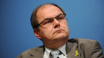 Der neue Agrarminister Christian Schmidt (CSU) will sich den Herausforderungen seines Amtes fern aller Ideologie stellen. 