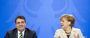 Verstehen sich offenbar gut: Vizekanzler Sigmar Gabriel und Kanzlerin Angela Merkel in Meseberg.