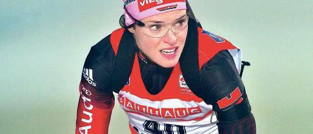 Sotschi im Blick. Evi Sachenbacher-Stehle hat bereits zweimal olympisches Gold gewonnen – jeweils im Langlauf. Folgen im Biathlon nun weitere Medaillen? Foto: dpa