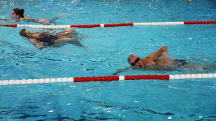 Weihnachten ist vorbei, jetzt kommen die Kilos runter. Wir wünschen viel Spaß im Wasser.