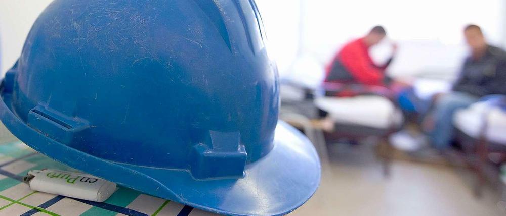 Mehr Schutz für Arbeitnehmer: Die IG Metall will Beschäftigte, die auf Werkvertragsbasis arbeiten, besser stellen.