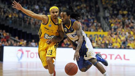 Julius Jenkins (r.) wird nochmal für Oldenburg gegen seinen Ex-Verein Alba Berlin auflaufen.