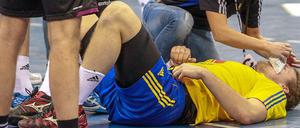 Pech gehabt. Nielsen nach dem Malheur beim Spiel in Hamburg.