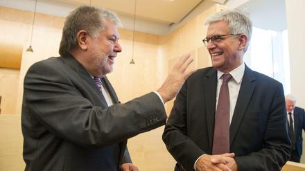 Wie nah dran darf die Politik sein? Der rheinland-pfälzische Ex-Ministerpräsident und ZDF-Verwaltungsrats-Vorsitzende Kurt Beck (SPD) und ZDF-Intendant Thomas Bellut (r.). 