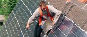 Solarzellen auf dem Kirchendach - auch in Brandenburg bald ein normaler Anblick?
