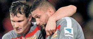 Punkt gewonnen? Unions Mattuschka (r.) und Parensen waren nicht so sicher.