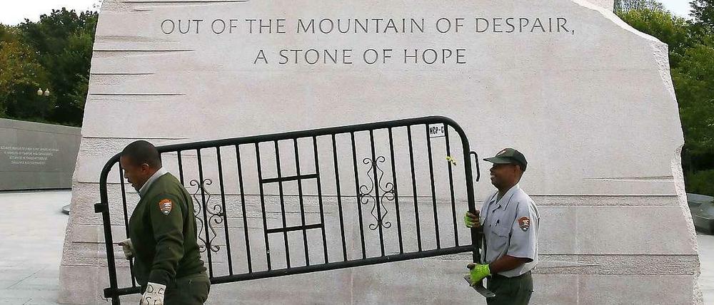 "Shutdown" beendet: Arbeiter geben das Martin Luther King Memorial wieder für Besucher frei