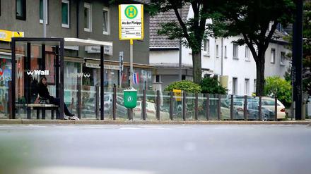 Normalerweise ist es an der S-Bahnhaltestelle ruhig. Doch am Wochenende eskalierte eine Auseinandersetzung.