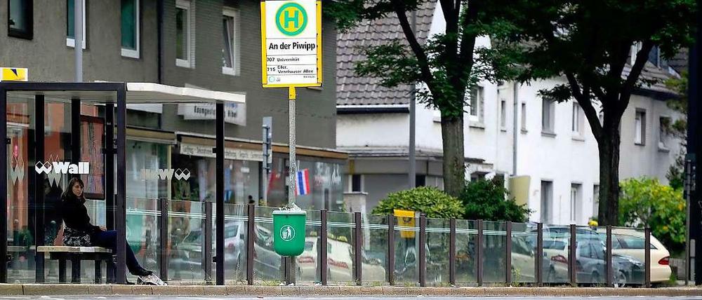 Normalerweise ist es an der S-Bahnhaltestelle ruhig. Doch am Wochenende eskalierte eine Auseinandersetzung.